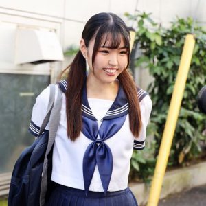 放課後整体マッサージ Bカップスレンダー敏感少女をピックピクさせる凄イキ開発 七藤優亜