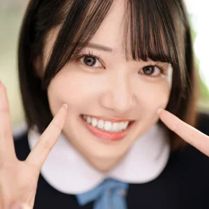 【VR】もう生徒じゃないんだよ？3年間告白され続けた小悪魔な生徒の最後の誘惑…制服の下に隠された未熟なカラダと卒業記念2セックス 八坂凪