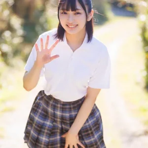 普段はドラム一筋ボーイッシュ女子。本性:むっつり乙女。音田絵凛【18歳AVデビュー】